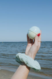 5 oz. Mermaid Kiss Bath Bomb