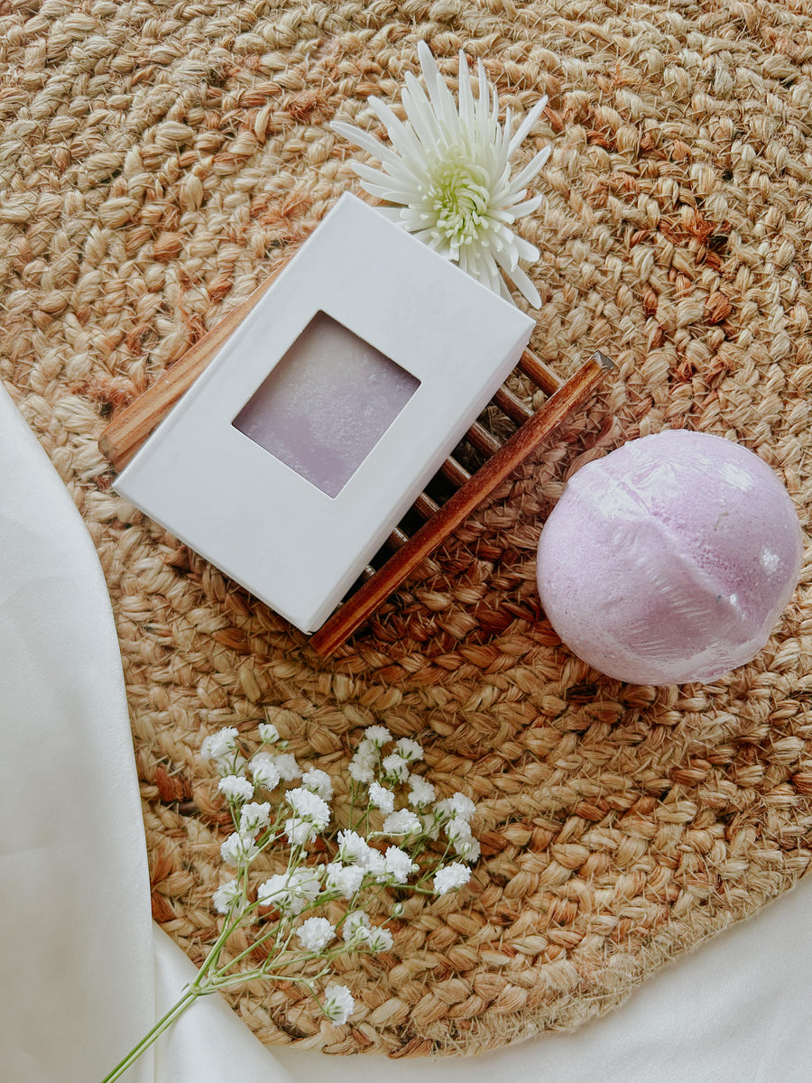 5oz. Lavender Petals Bath Bomb